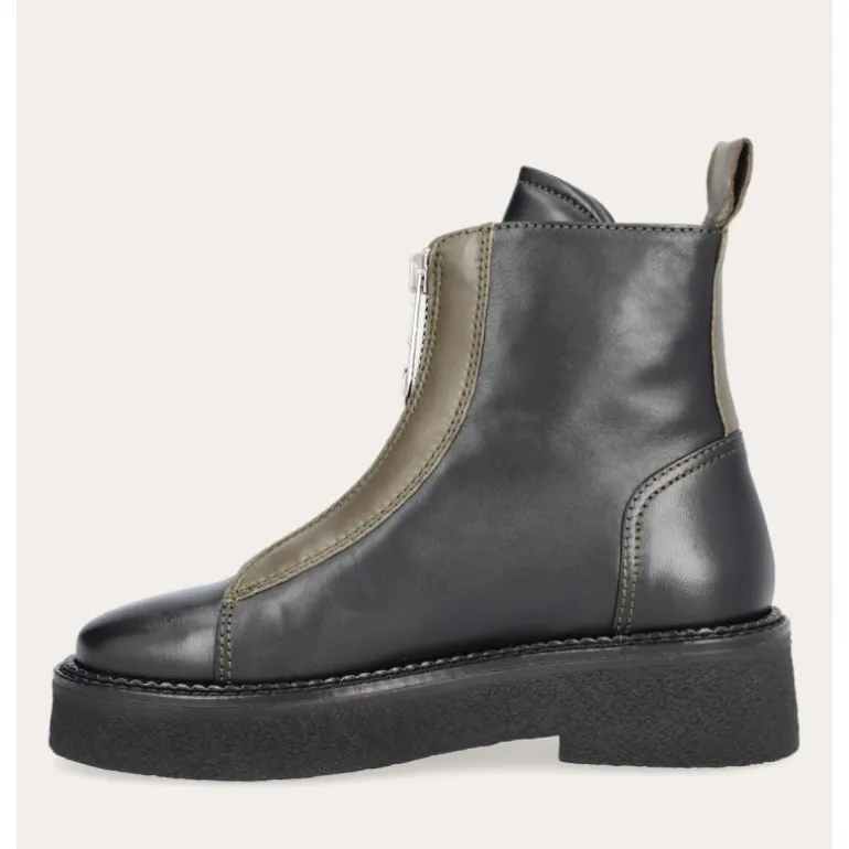 Billi bi A1330 støvle i sort med lynlåse fortil