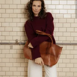 RE:DESIGNED Taske Mane Big Walnut