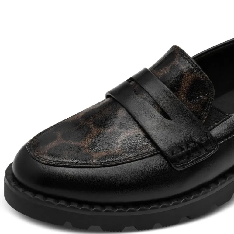 Tamaris 24312 Loafer i sort med leopard detaljer