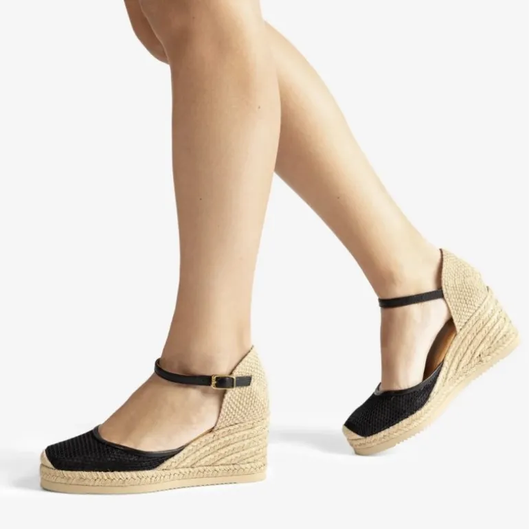 Unisa COREBO sandal med kilehæl i sort net